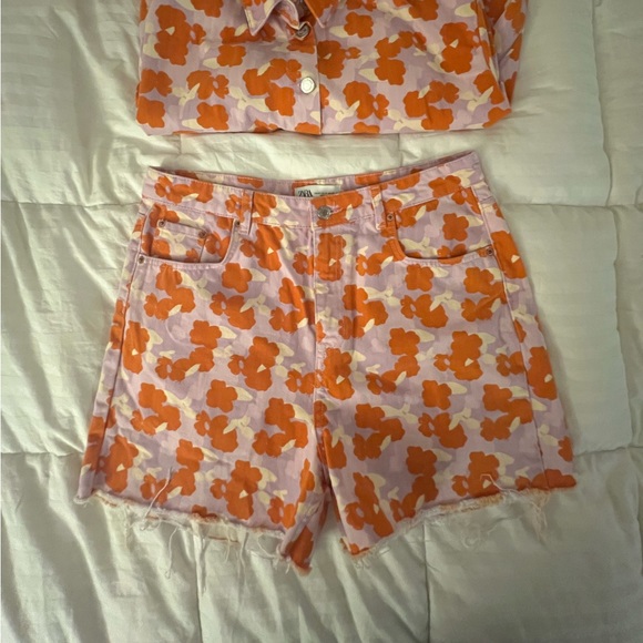 Zara Flower Set - Jacket & Shorts - Picture 4 of 6